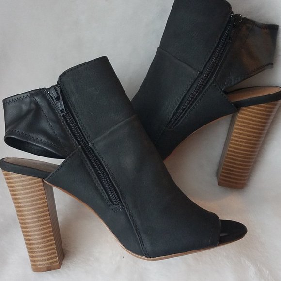 Express Shoes - Express Black Peep Toe Bootie